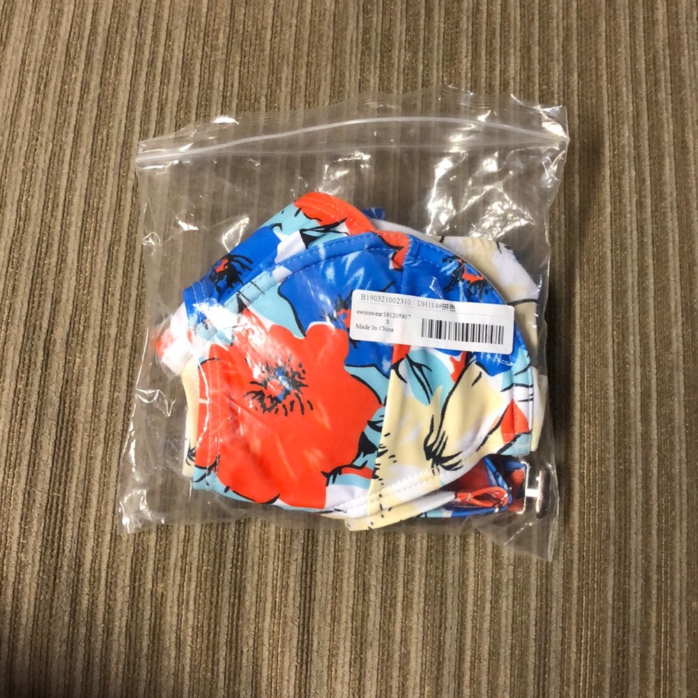 Floral Ruffle Bikini - Picture 7 of 7